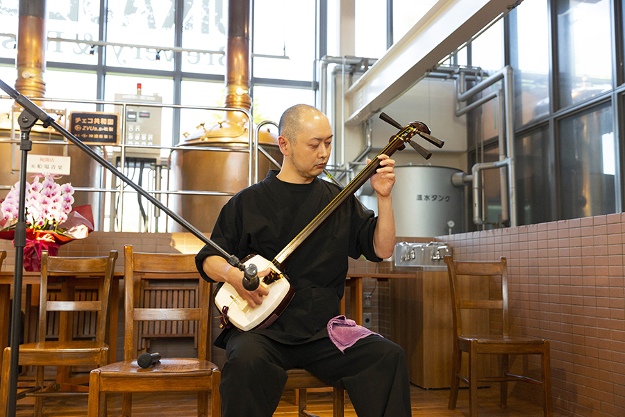 オープニングセレモニーが開催されました。10