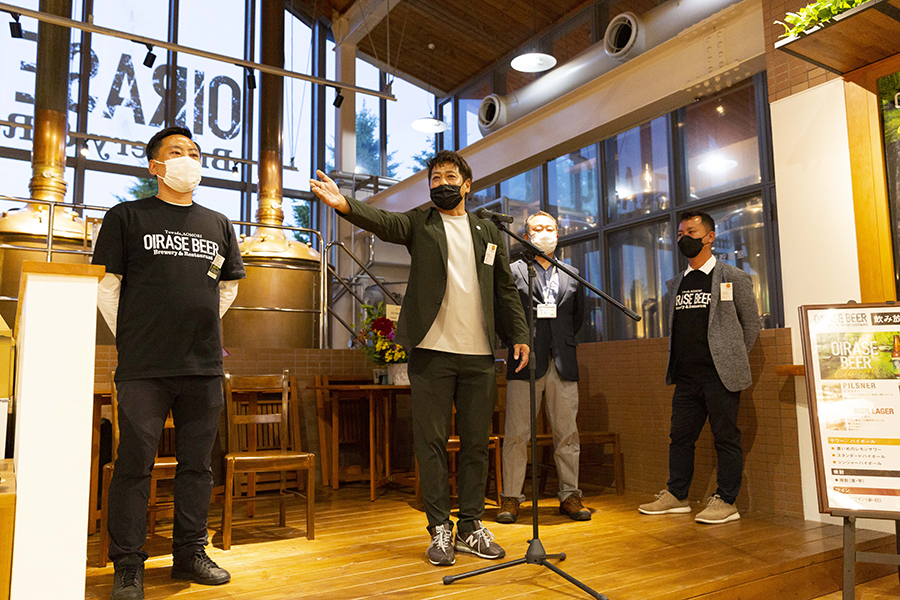 オープニングセレモニーが開催されました。12