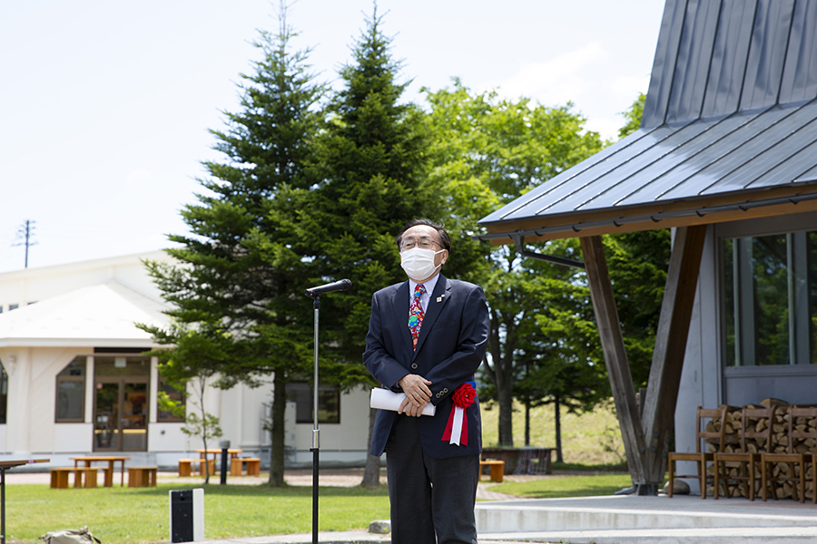 オープニングセレモニーが開催されました。2